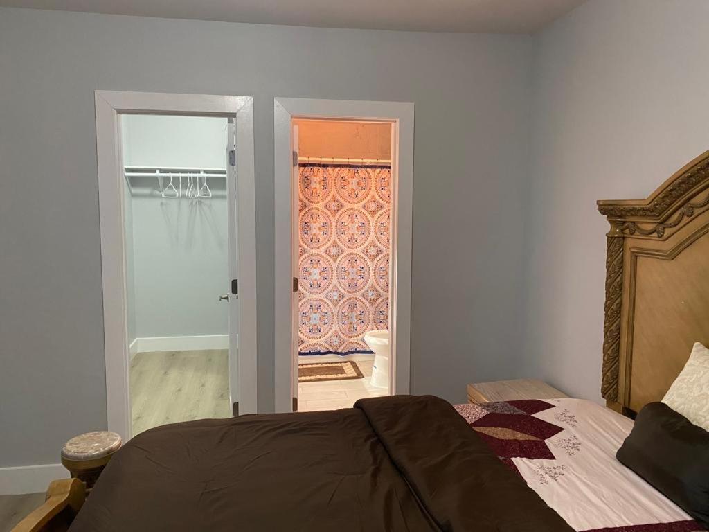 King 8mins To Airport Newark